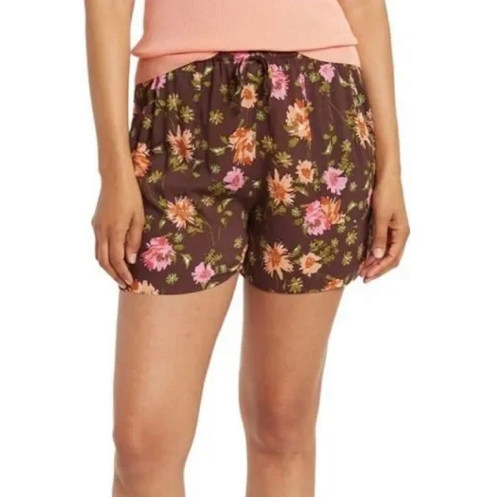 NWT! DR2 Floral Brown Shorts - Size Large